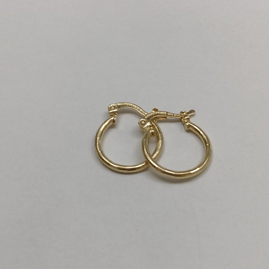 ARETES ARRACADAS ESTRIADAS 14K 1.4 GR (NUEVO)