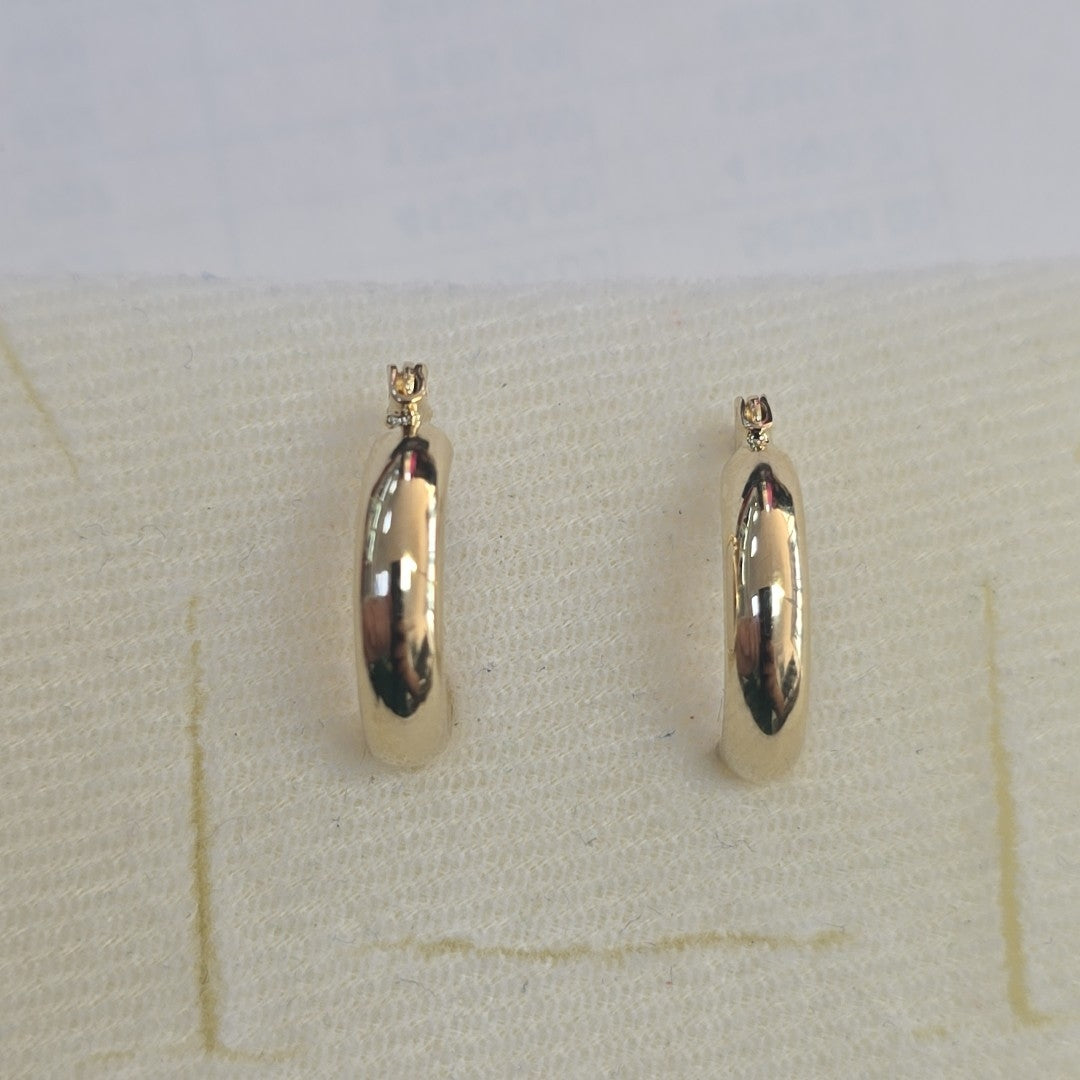 ARETES TEJIDO ARRACADAS LISAS 14K 2.1 GR (NUEVO)