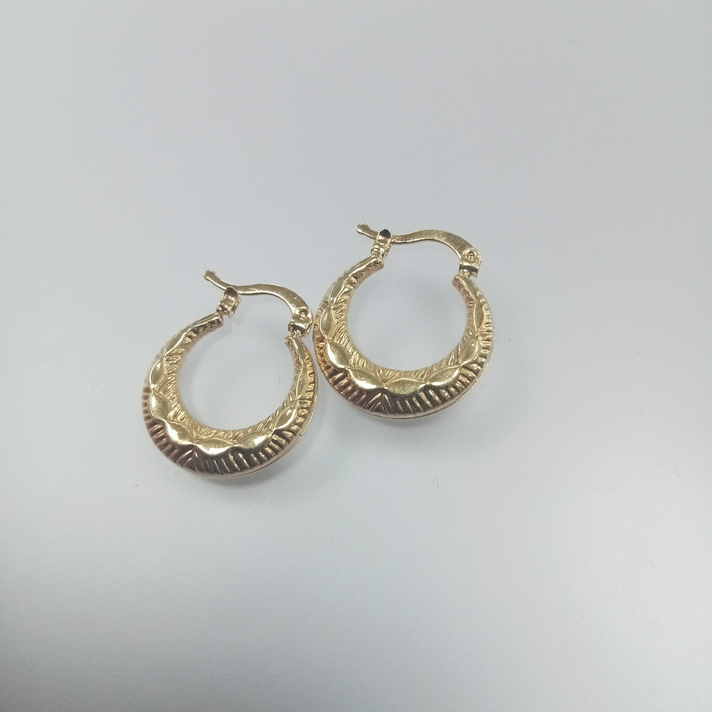 ARETES ARRACADAS HUECAS 14K 1.8 GR (NUEVO)
