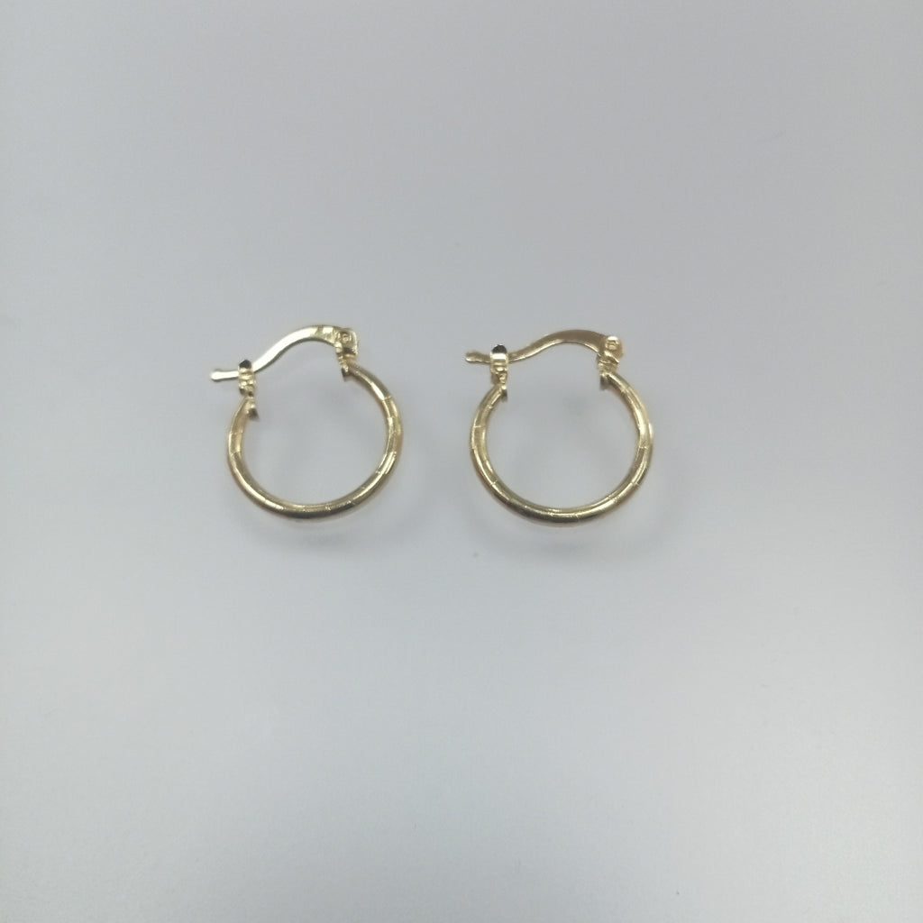 ARETES ARRACADAS ESTRIADAS 14K 1.4 GR (NUEVO)