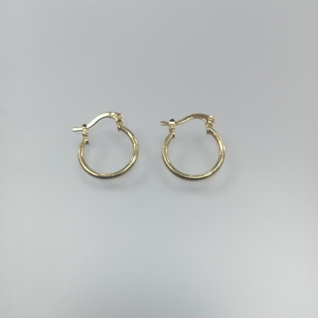 ARETES ARRACADAS ESTRIADAS 14K 1.4 GR (NUEVO)
