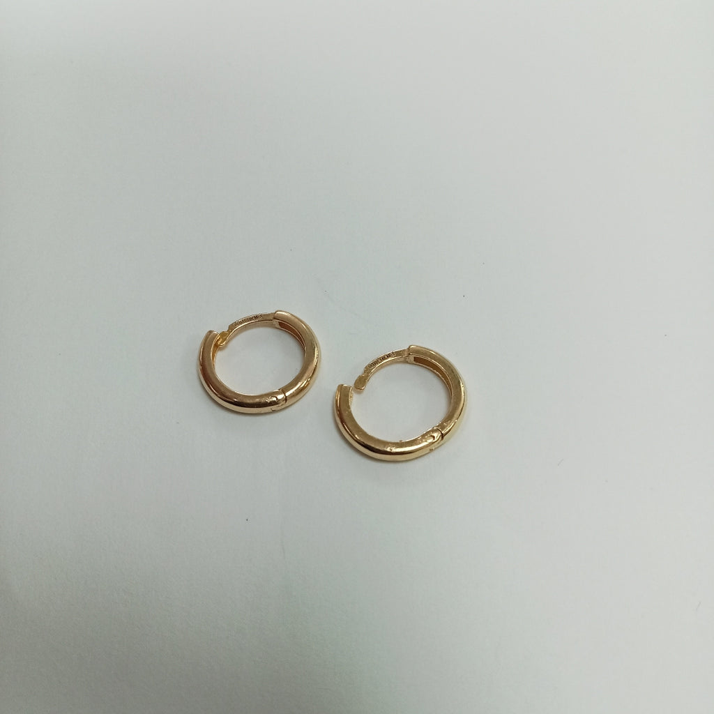 ARETES HUGGIES LISAS 14K 1.3 GR (NUEVO)