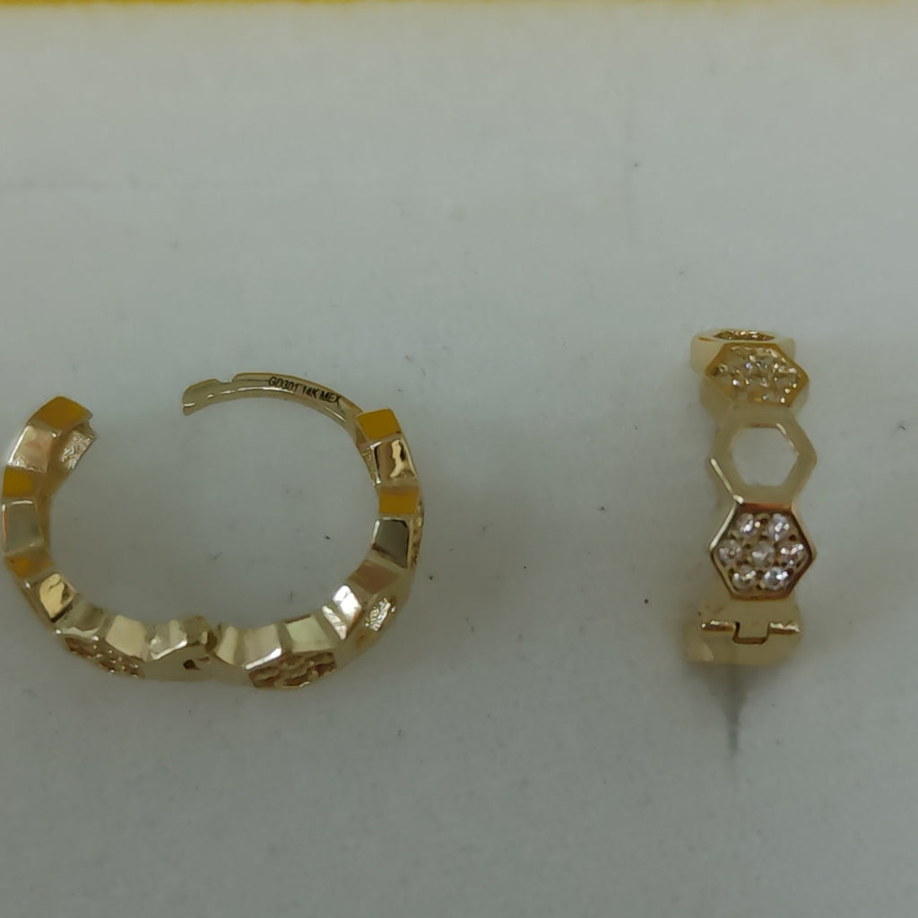 ARETES HUGGIES HEXAGONALES C CIRCONIAS 14K 2.7 GR (NUEVO)