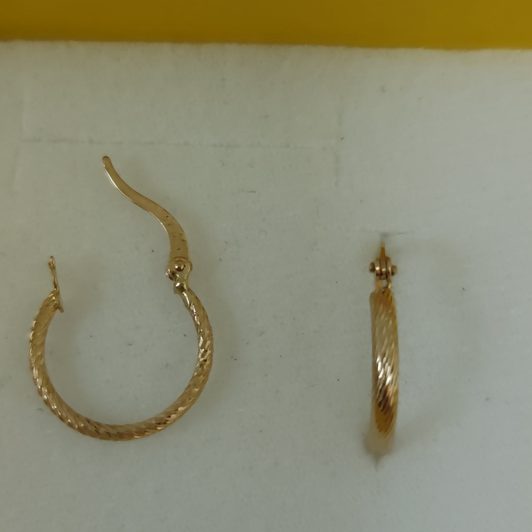 ARETES ARRACADAS 14K 1.2 GR (NUEVO)