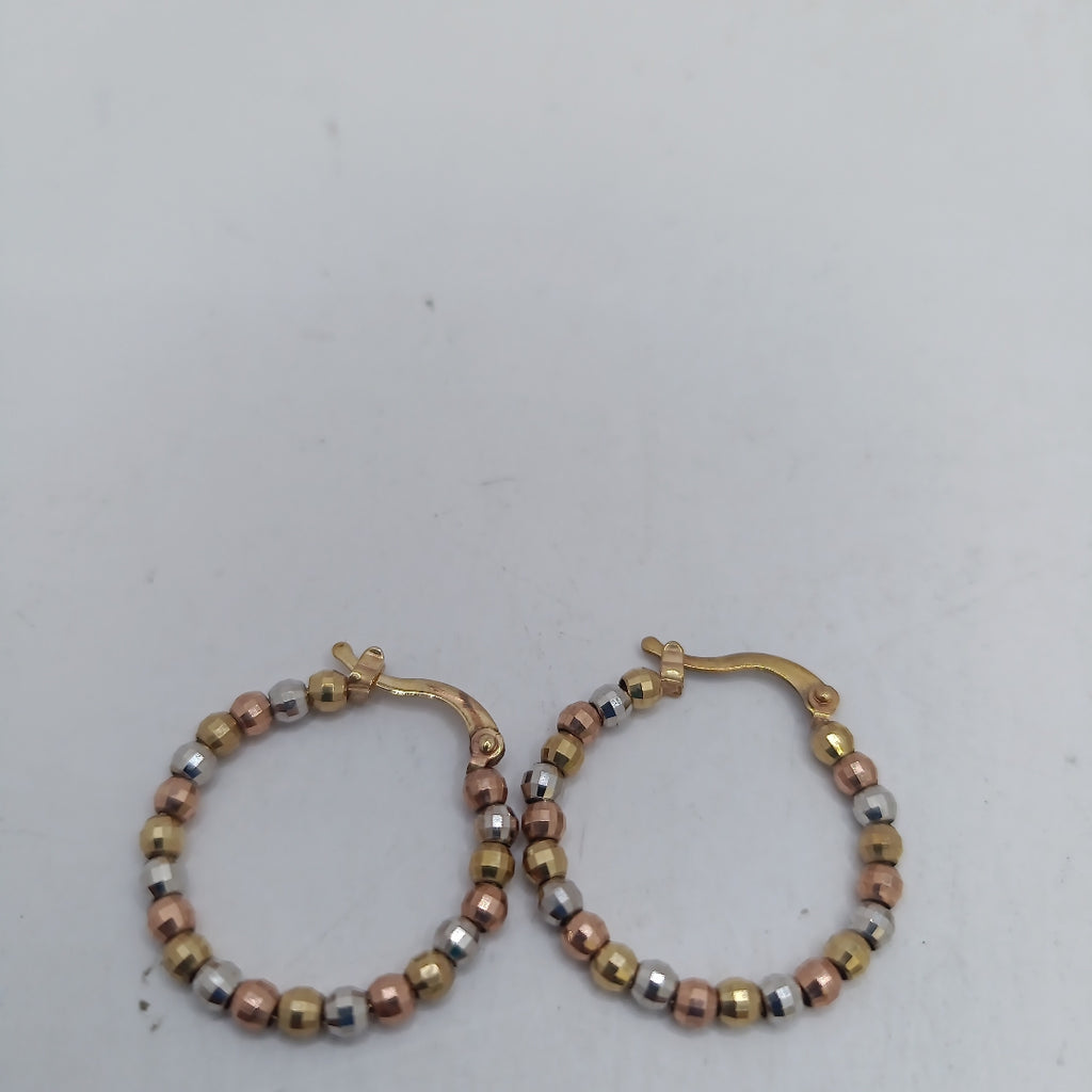 ARRACADAS PAR ORO 10 K 3.3 GRMS (SEMINUEVO)