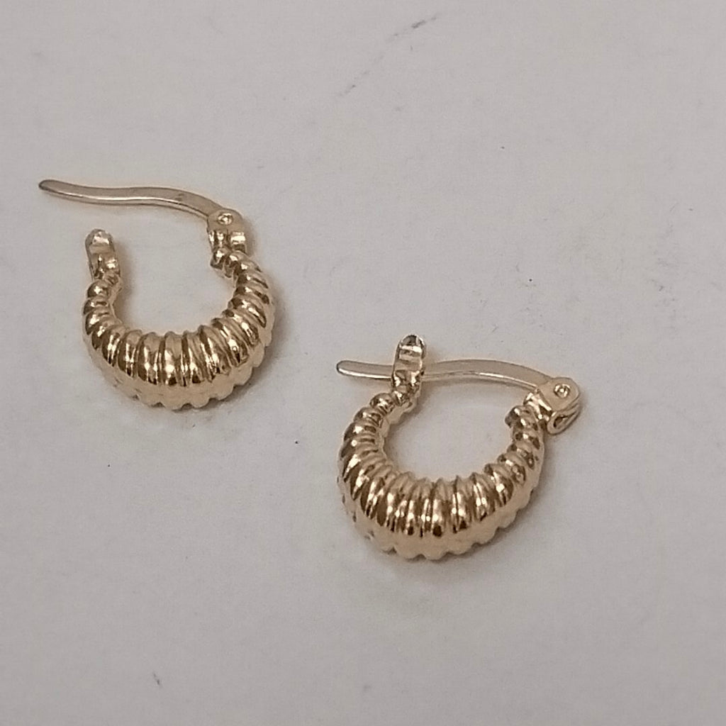 ARETES ARRACADA ESTRIADAS 14K 1.1 GR (NUEVO)