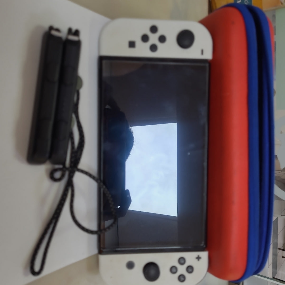 CONSOLA DE VIDEOJUEGO NINTENDO SWITCH OLED 64 GB (SEMINUEVO)