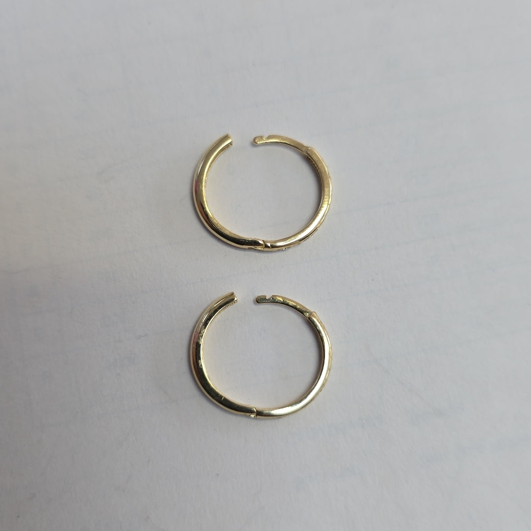 ARETES HUGGIES C CIRCONIA 14K 1.7 GR (NUEVO)