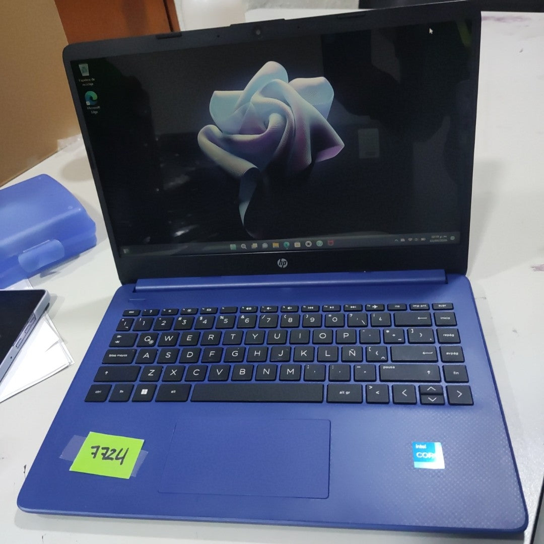 LAPTOP HP 14-DQ2521LA (2022) 256 GB SSD 8 GB RAM (SEMINUEVO)