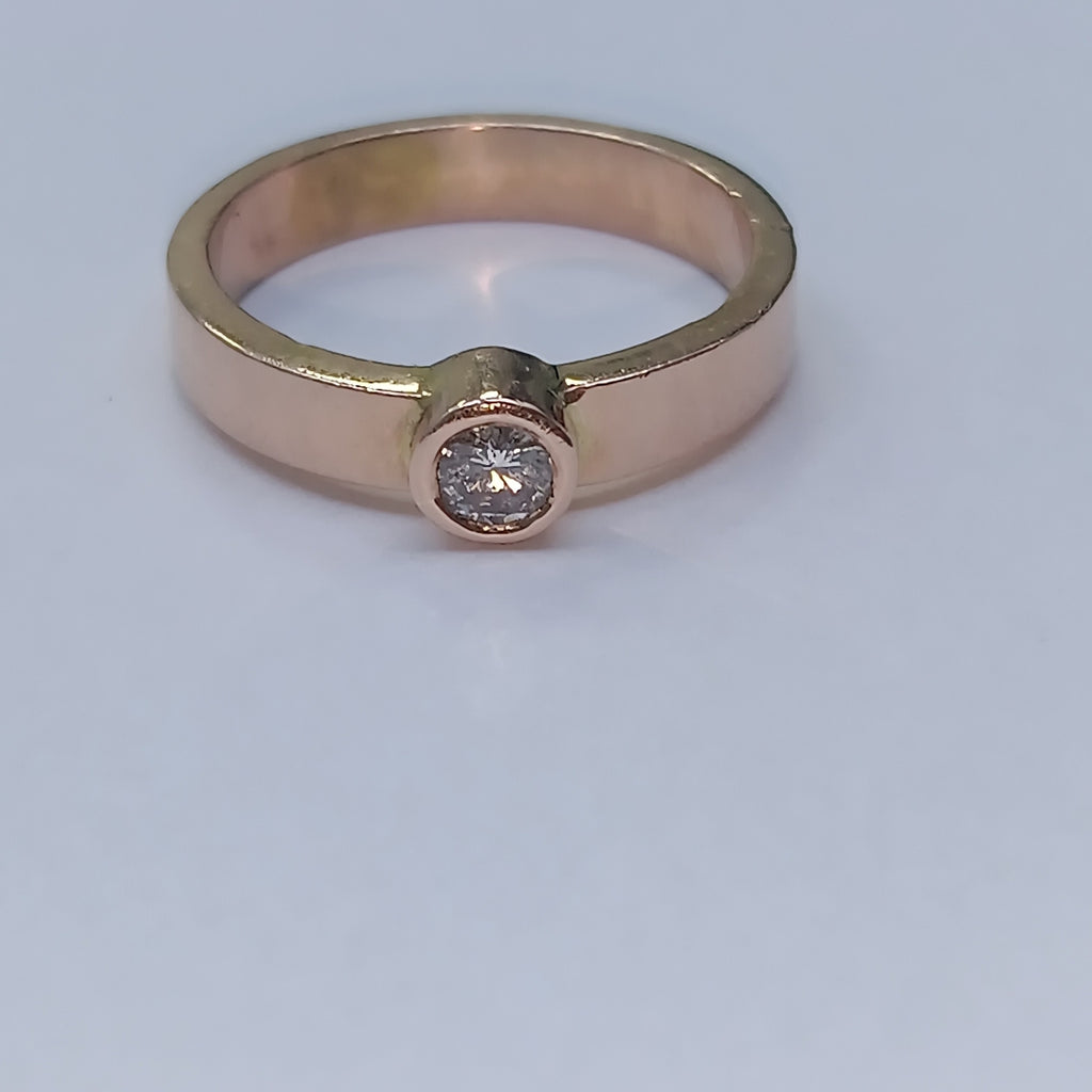 SOLITARIO ORO 14 K 3,80 GRMS (SEMINUEVO)