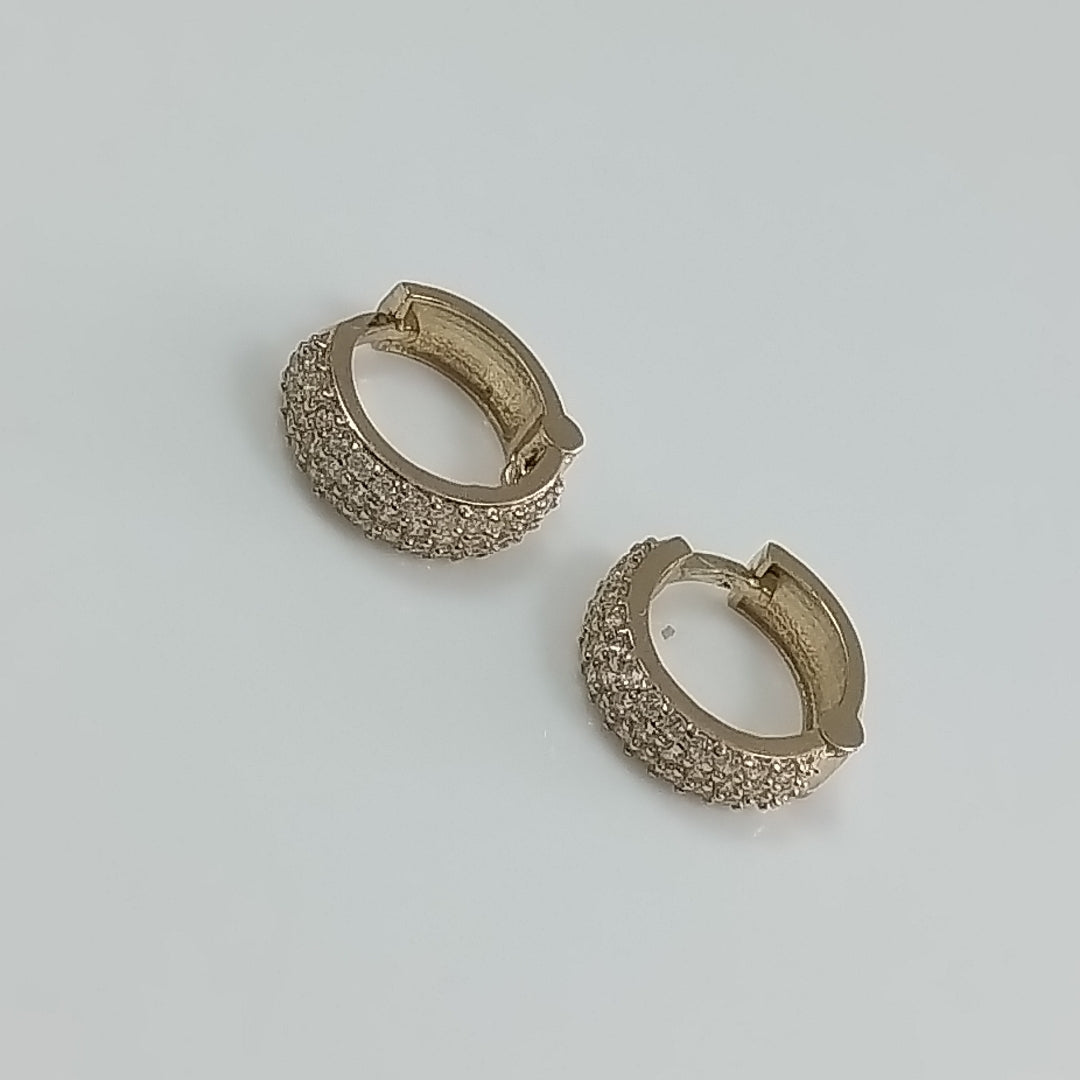 ARETES HUGGIE CON CIRCONIAS 14K 2 GR (NUEVO)