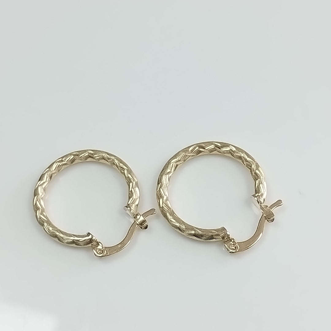ARETES ARRACADAS LABRADAS 14K 2.1 GR (NUEVO)