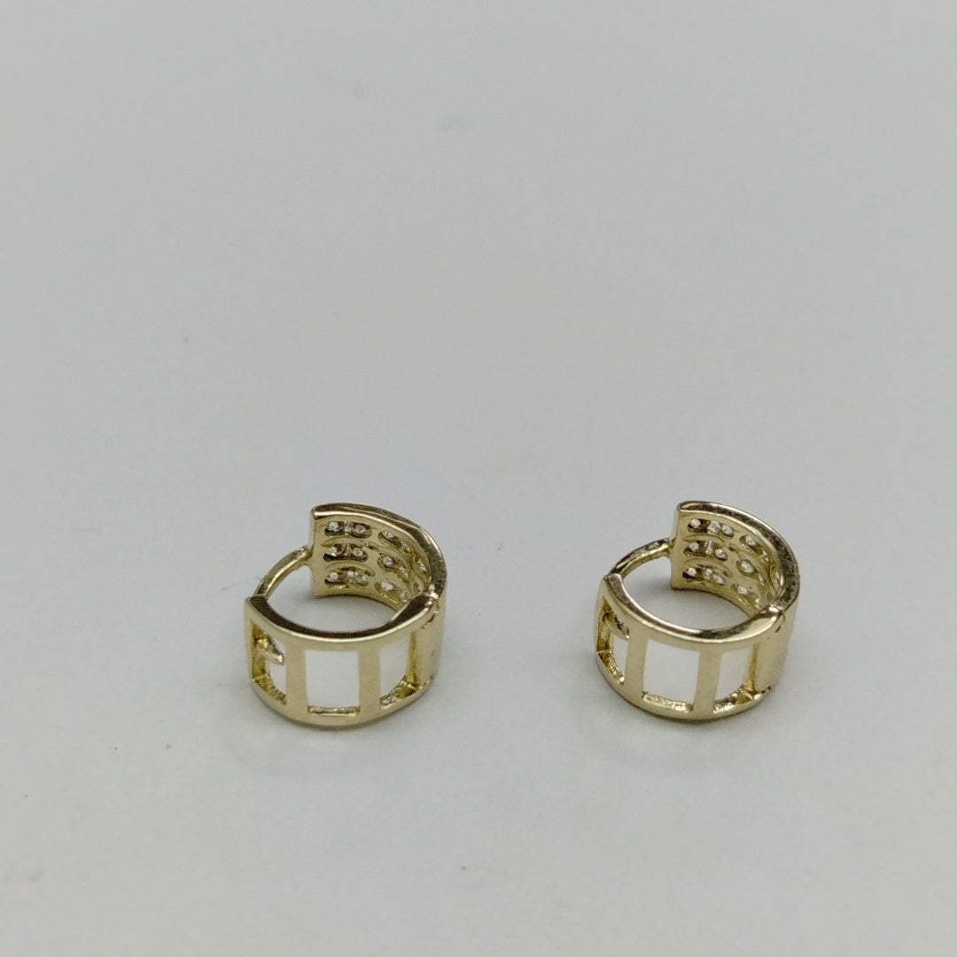 ARETES HUGGIES C CIRCONIA 14K 2.2 GR (NUEVO)