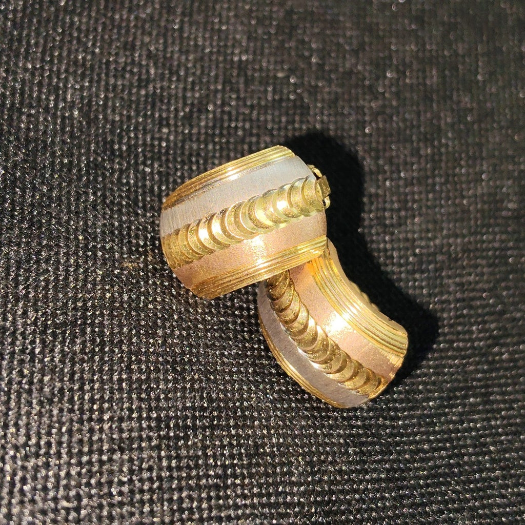 ARETES PAR ORO 14 K 2.6 GRMS (SEMINUEVO)