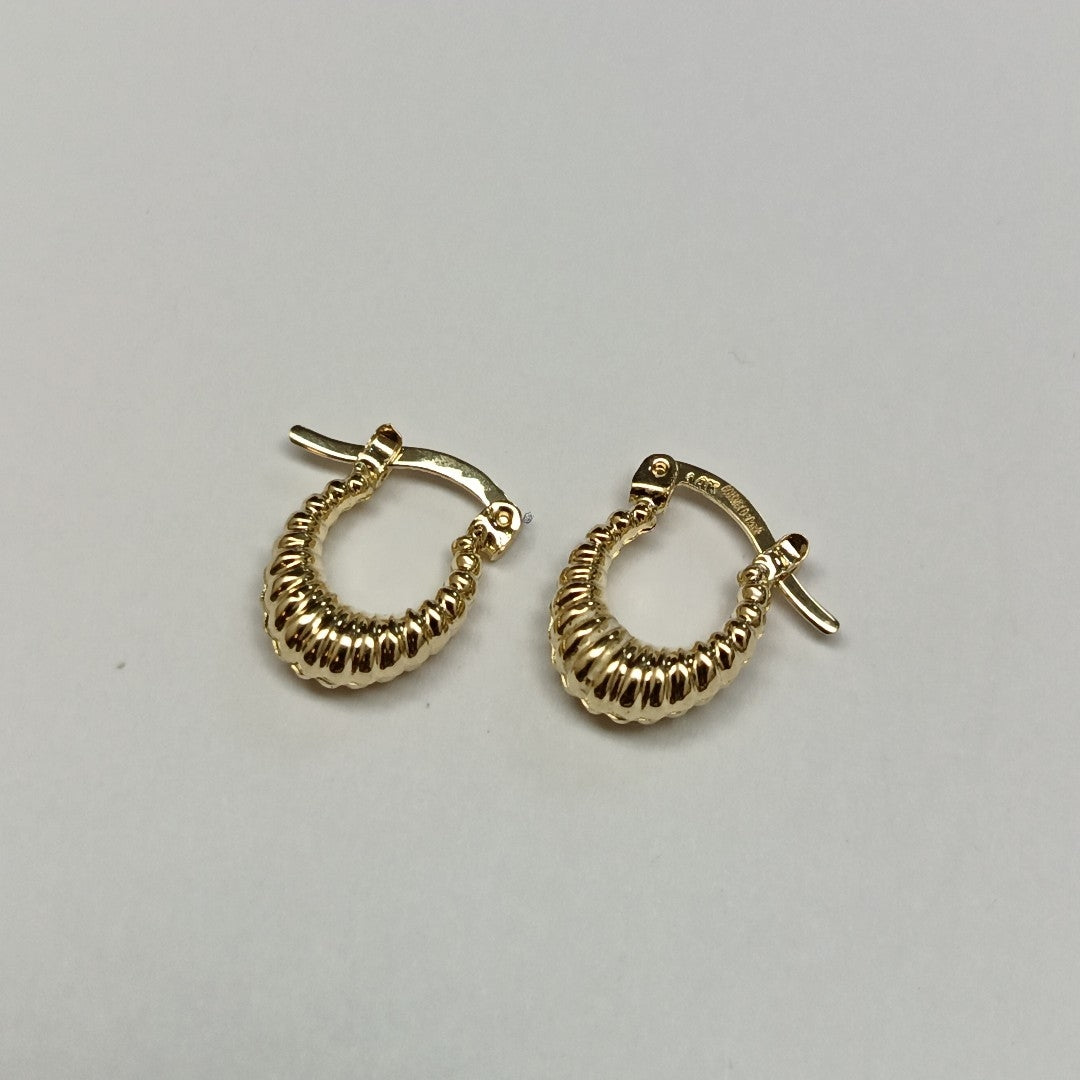 ARETES ARRACADA ESTRIADAS 14K 1.1 GR (NUEVO)