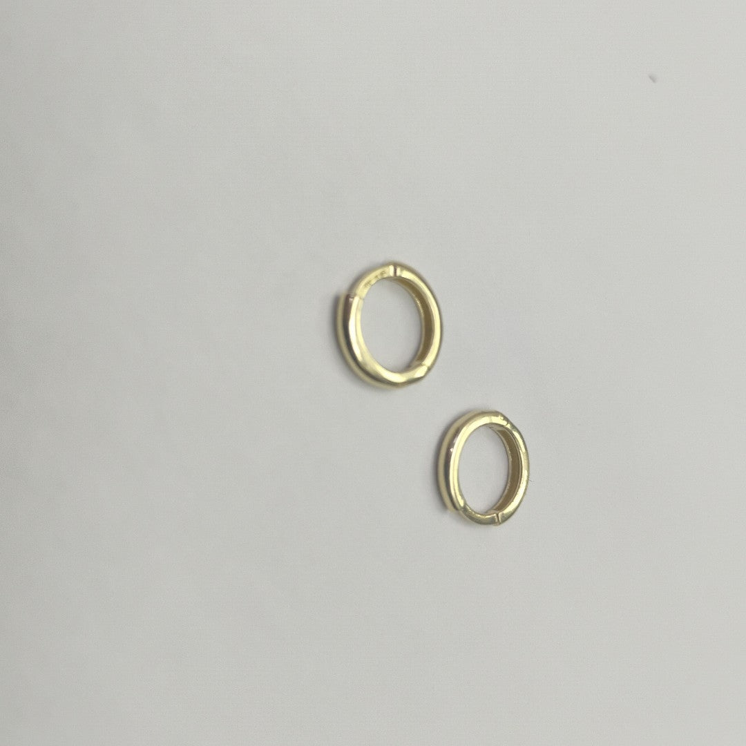 ARETES ARRACADAS LISAS 10K 1.2 GR (NUEVO)