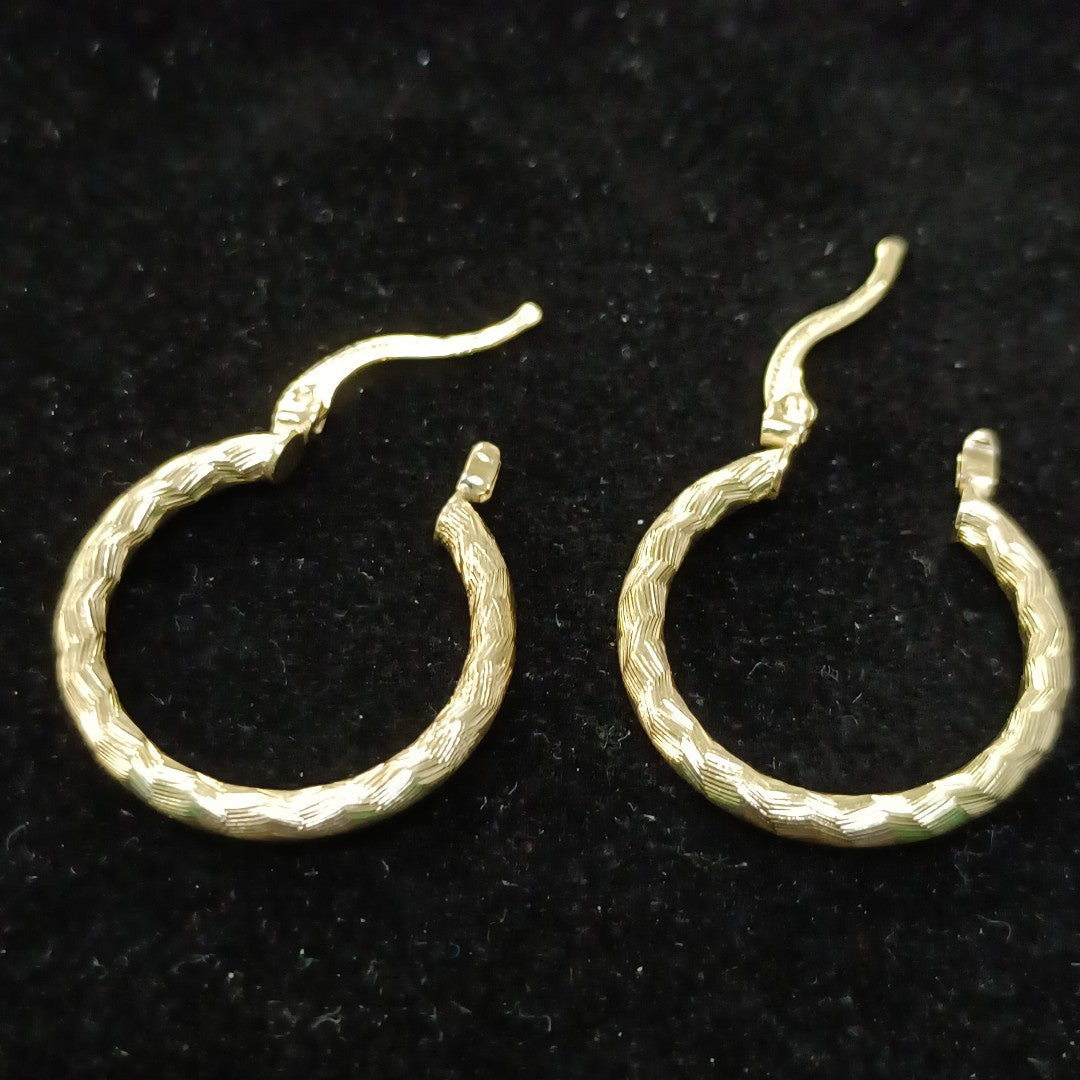 ARETES ARRACADAS LABRADAS 14K 2.1 GR (NUEVO)