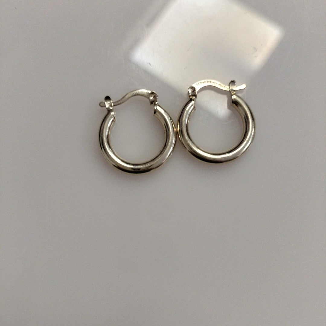 ARETES TEJIDO ARRACADAS LISAS 14K 1.6 GR (NUEVO)