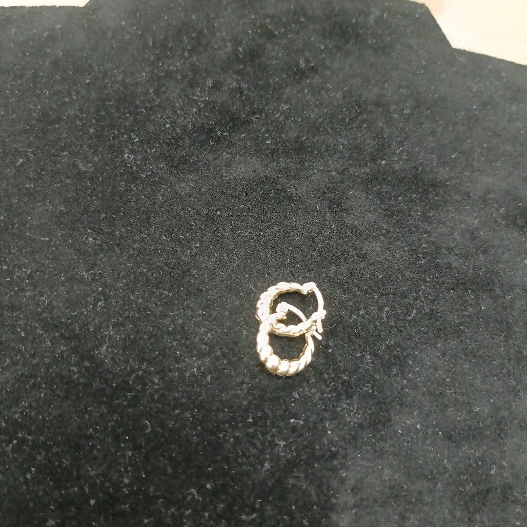 ARETES ARRACADAS TZL HUECAS 14K 1.5 GR (NUEVO)