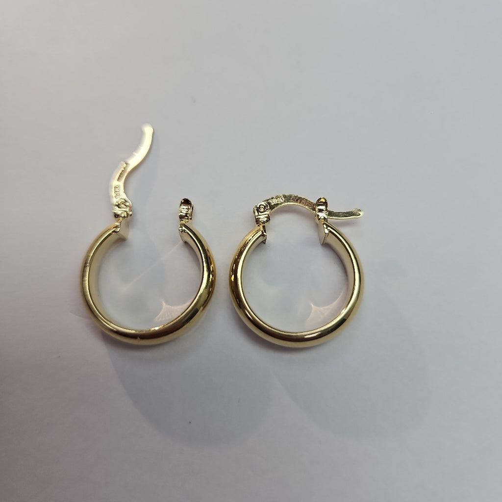 ARETES ARRACADA LISA 14K 1.7 GR (NUEVO)