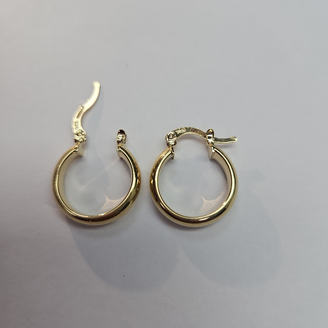 ARETES ARRACADA LISA 14K 1.7 GR (NUEVO)