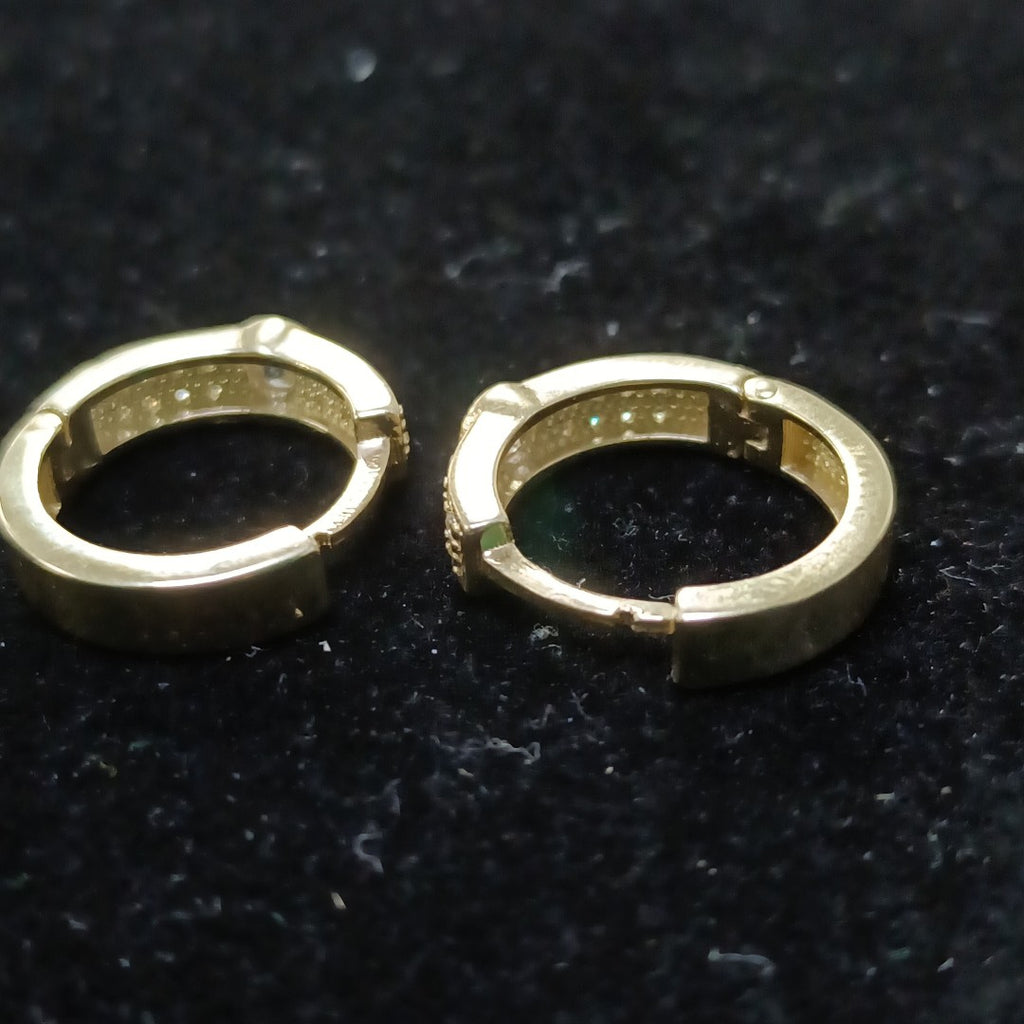 ARETES ARRACADAS C CIRCONIAS 10K 2.7 GR (NUEVO)