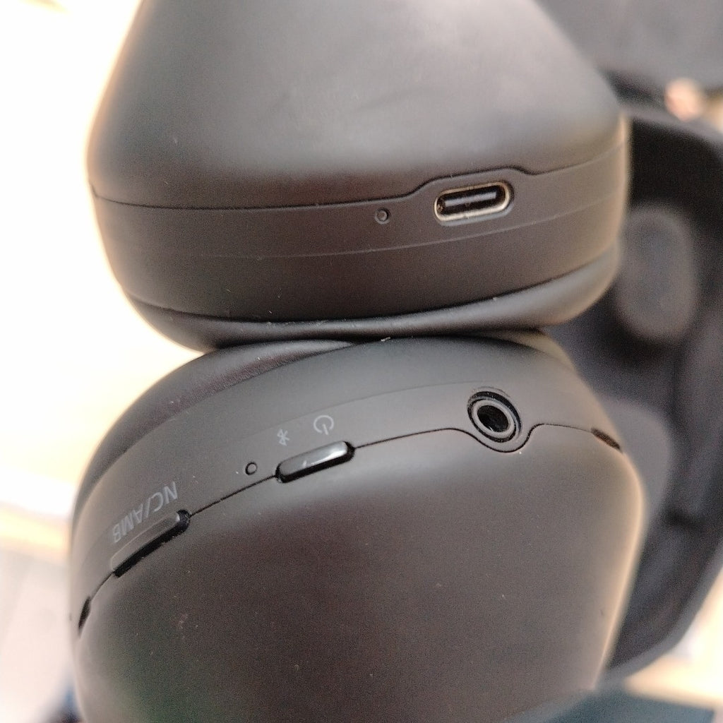 AUDIFONOS SONY YY2954 INALAMBRICO OVER EAR (SEMINUEVO)