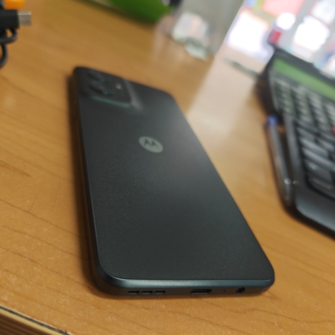 CELULAR MOTOROLA MOTO G55 5G XT2435-1(2024) 256 GB 8 GB RAM (SEMINUEVO)