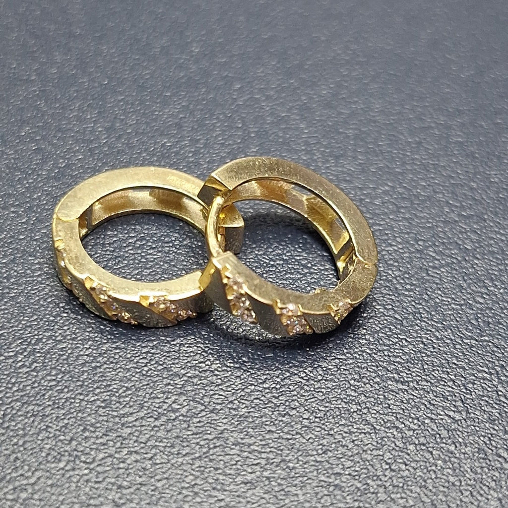 ARETES HUGGIES CON CIRCONIAS 14K 2.2 GR (NUEVO)