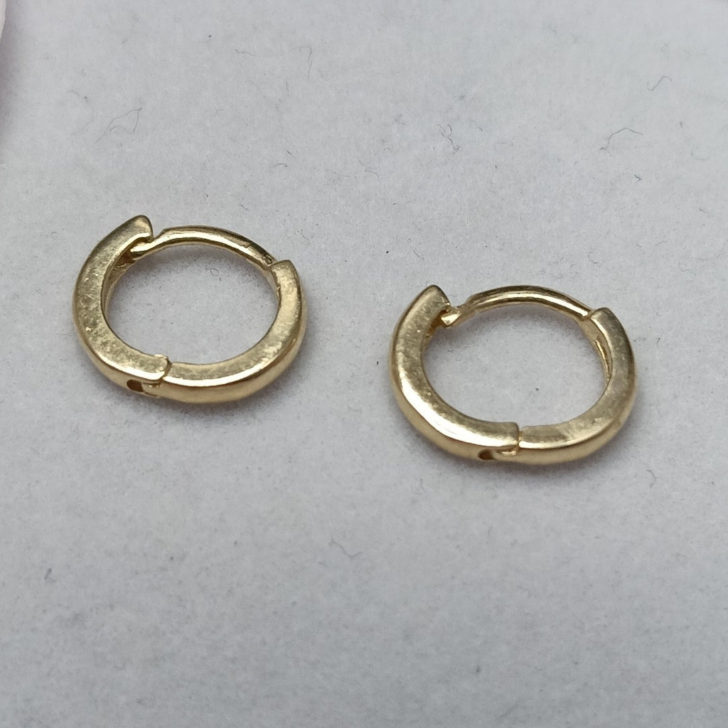 ARETES HUGGIE 14K 1.4 GR (NUEVO)