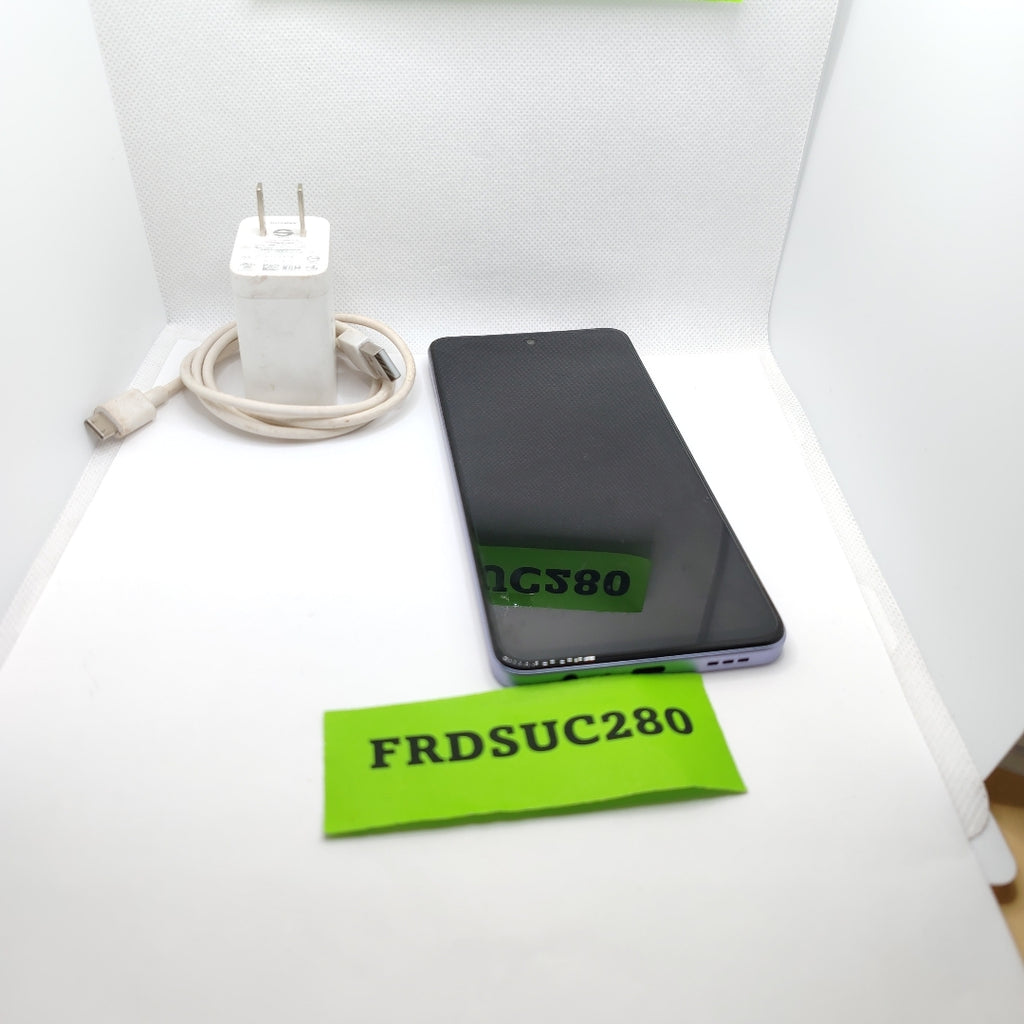 CELULAR OPPO A40 CPH2669 (2024) 256 GB 4 GB RAM (SEMINUEVO)
