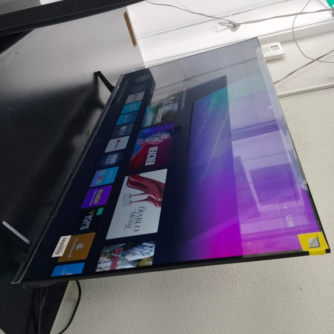 PANTALLA HISENSE 40A4NV (2025) 40" LED FULL HD (SEMINUEVO)