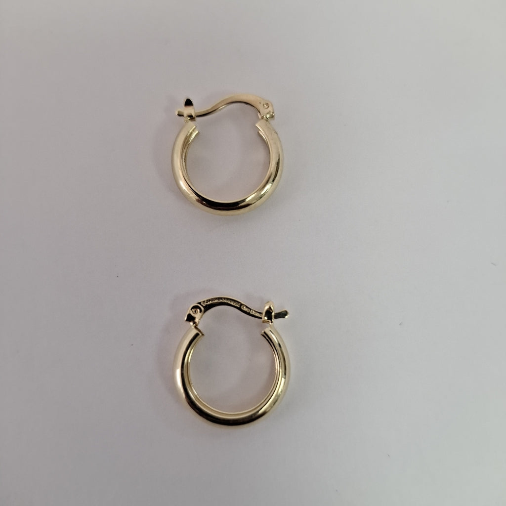 ARETES TEJIDO ARRACADAS LISAS 14K 2.1 GR (NUEVO)