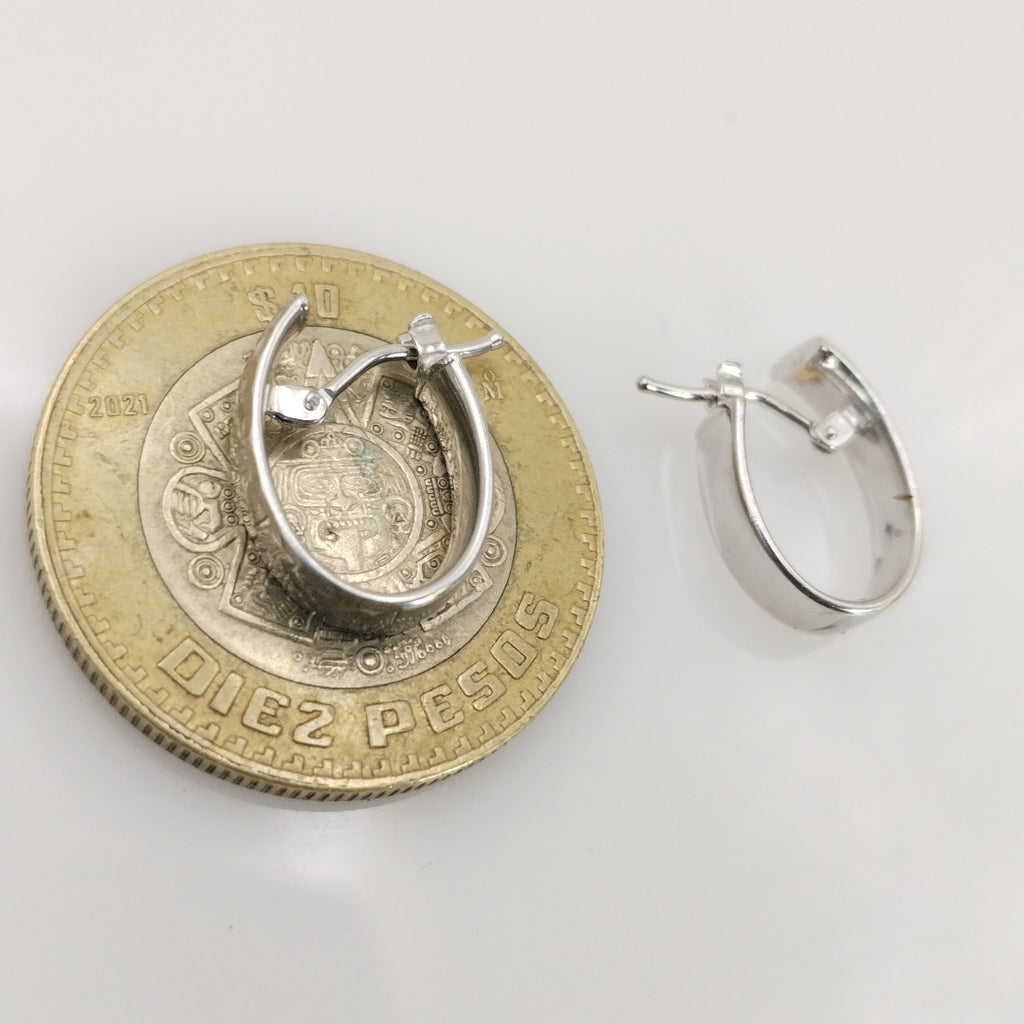 ARRACADAS PAR ORO BLANCO 14 K 1.6 GRMS (SEMINUEVO)