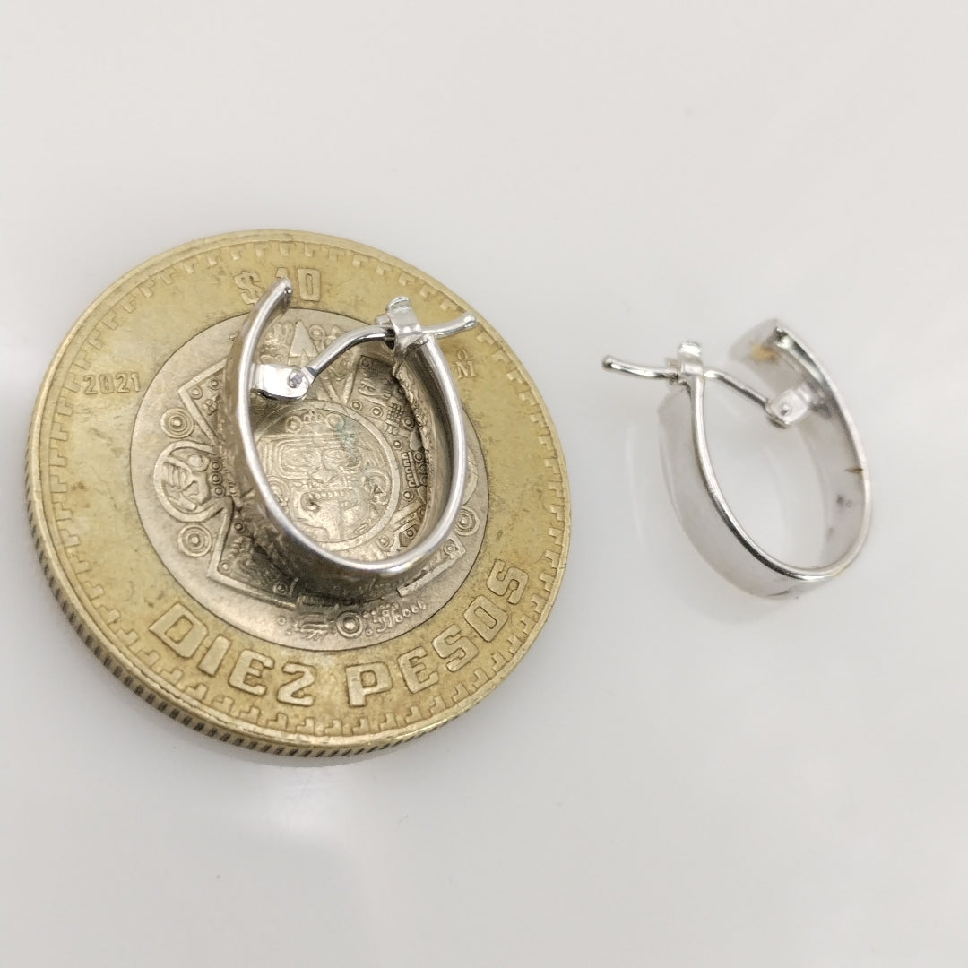 ARRACADAS PAR ORO BLANCO 14 K 1.6 GRMS (SEMINUEVO)