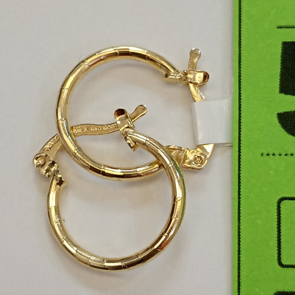 ARETES ARRACADAS ESTRIADAS 14K 1.4 GR (NUEVO)