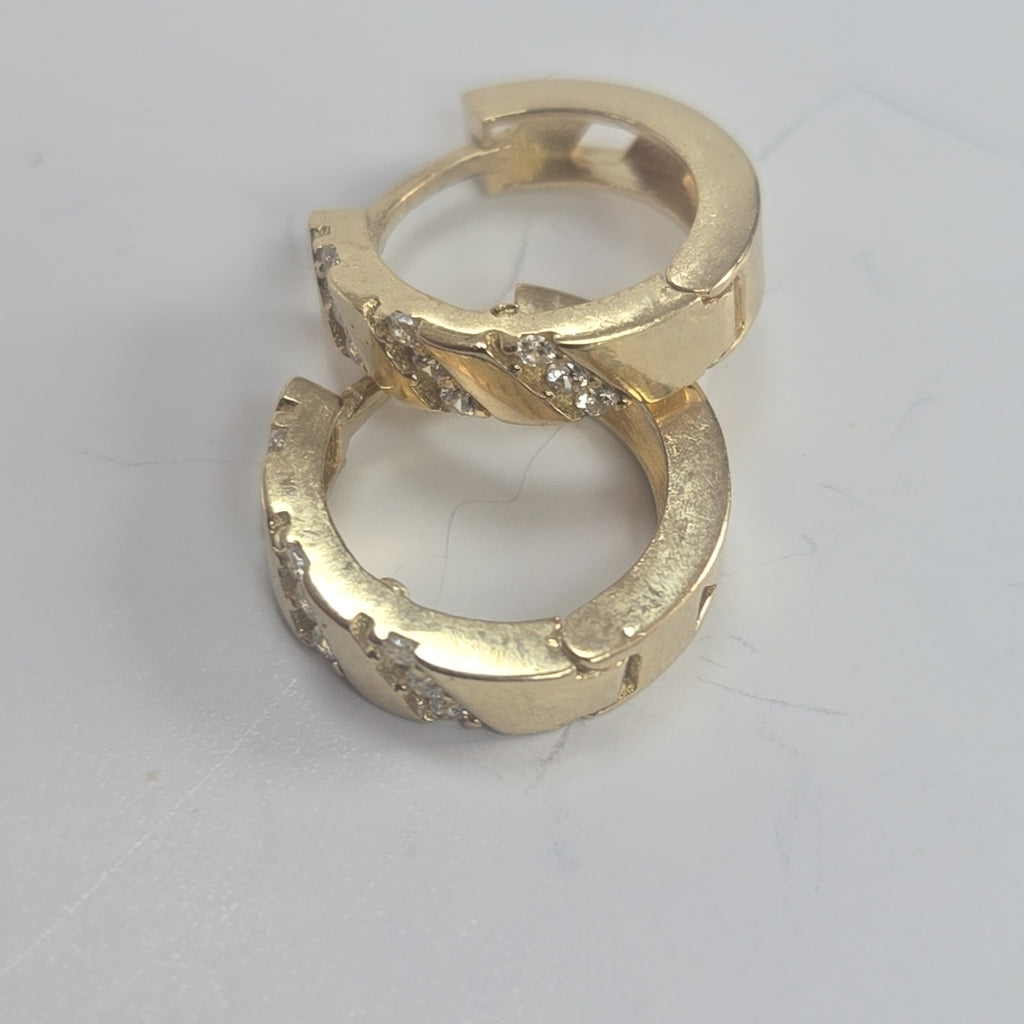 ARETES HUGGIES CON CIRCONIAS 14K 2.3 GR (NUEVO)