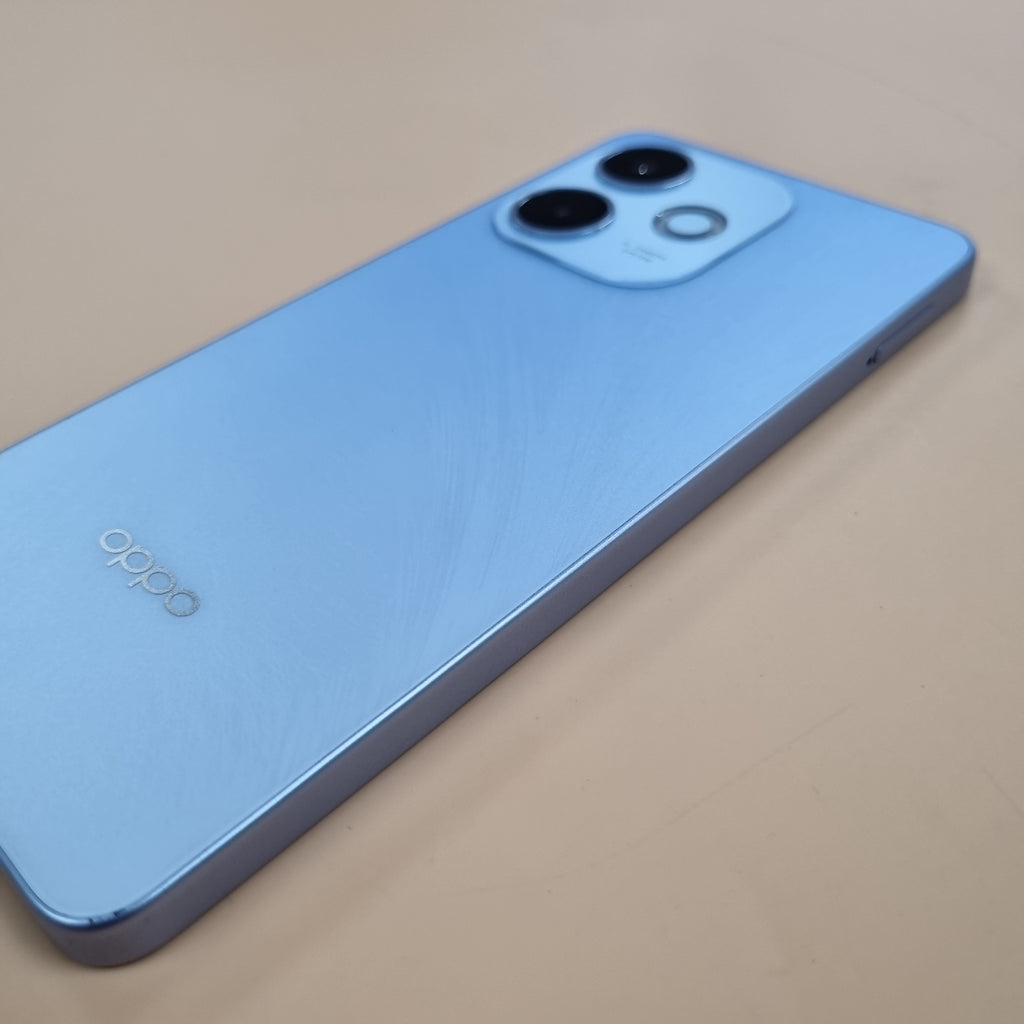 CELULAR OPPO A5 PRO CPH2711 (2025) 256 GB 8 GB RAM (SEMINUEVO)