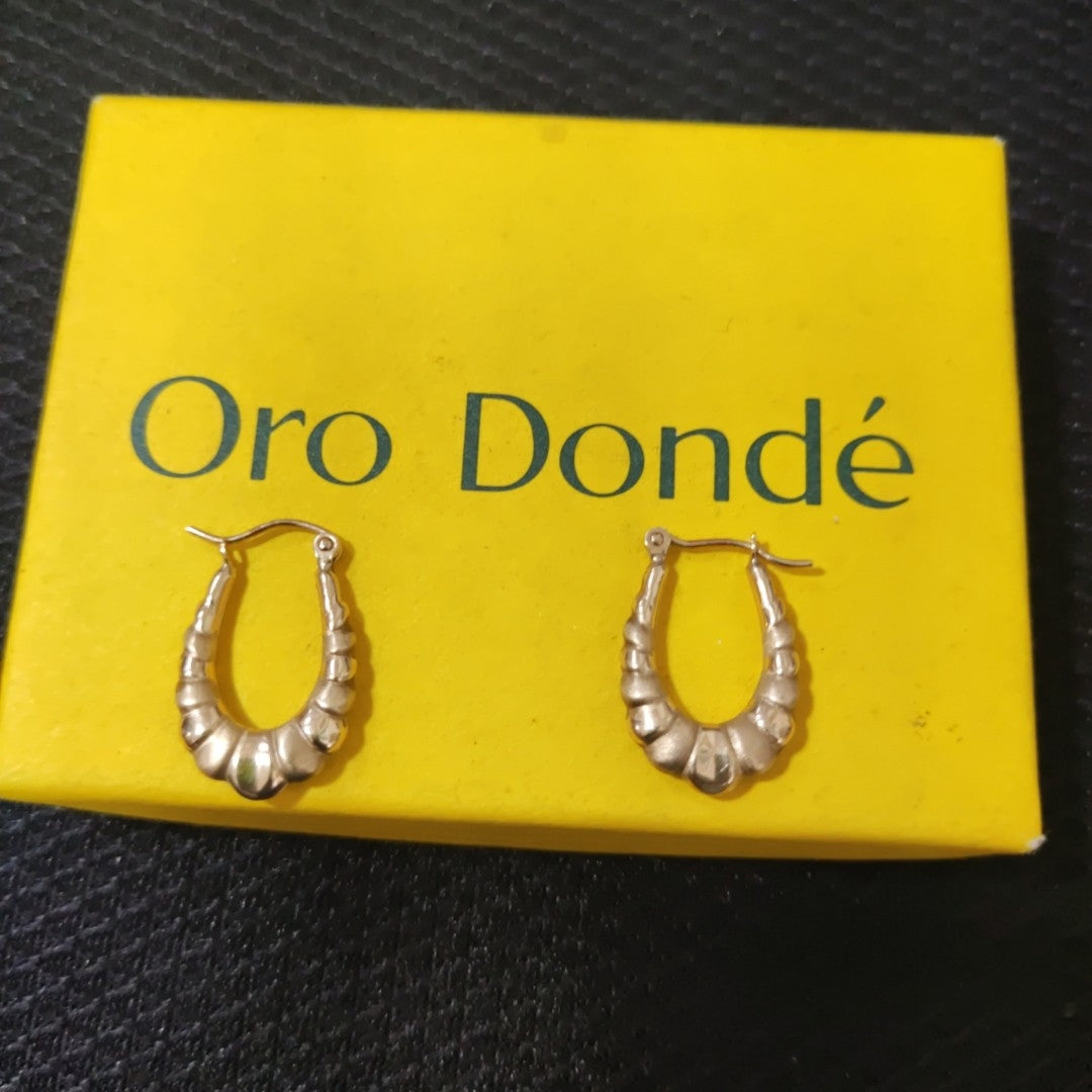 ARRACADAS PAR ORO 10 K 1.2 GRMS (SEMINUEVO)