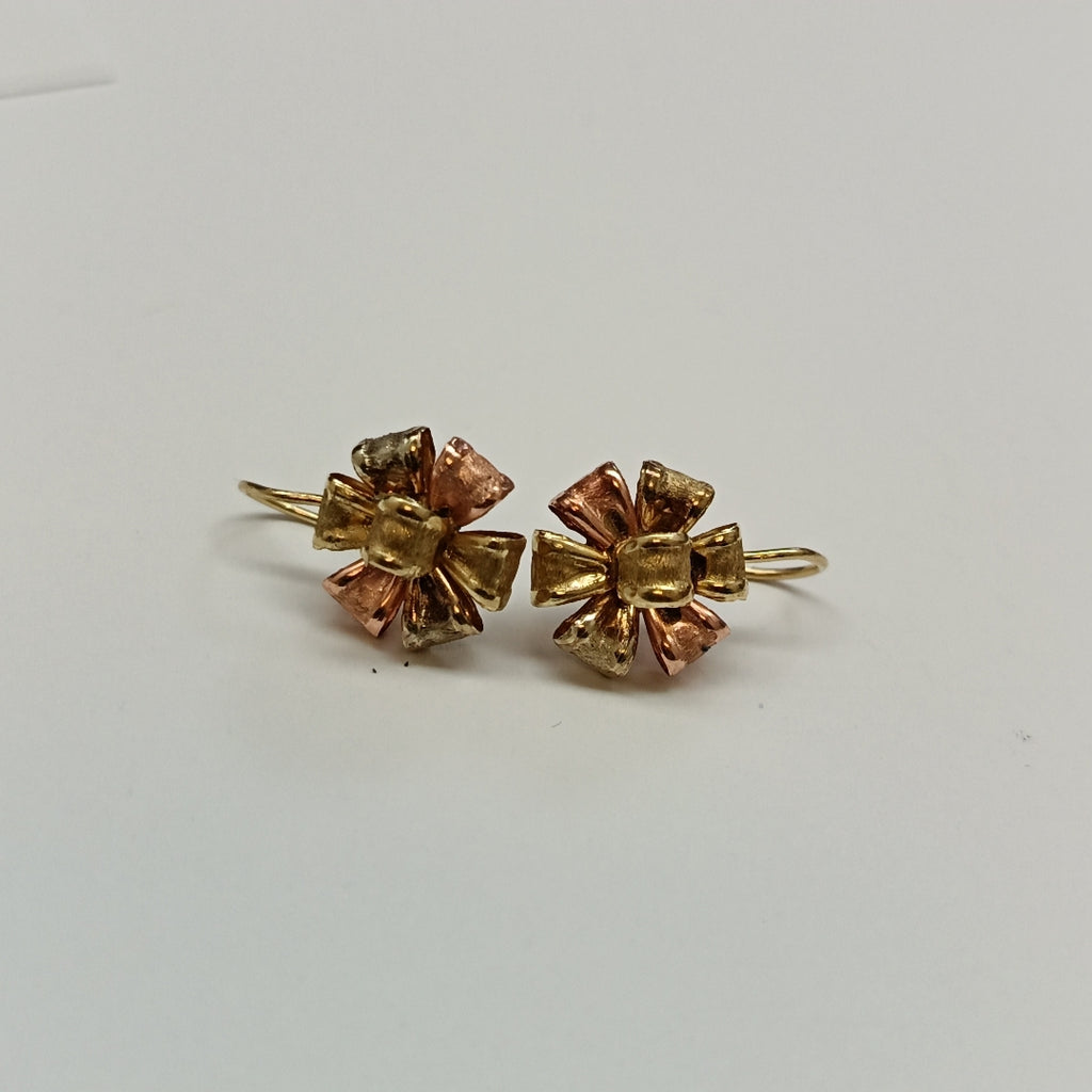ARETES PAR ORO COMBINADO 14 K 1,80 GRMS (SEMINUEVO)