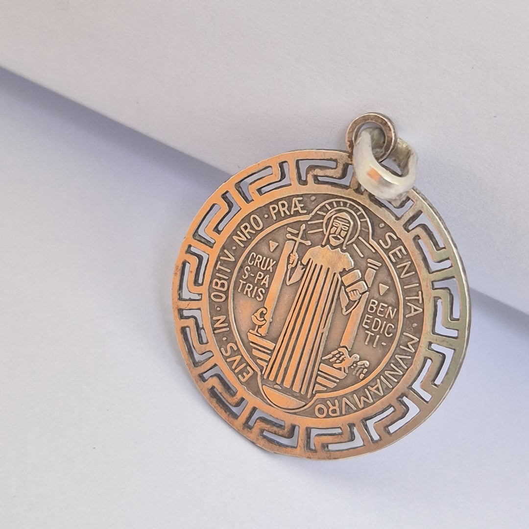 MEDALLA RELIGIOSA PLATA 3.6 GRMS (SEMINUEVO)