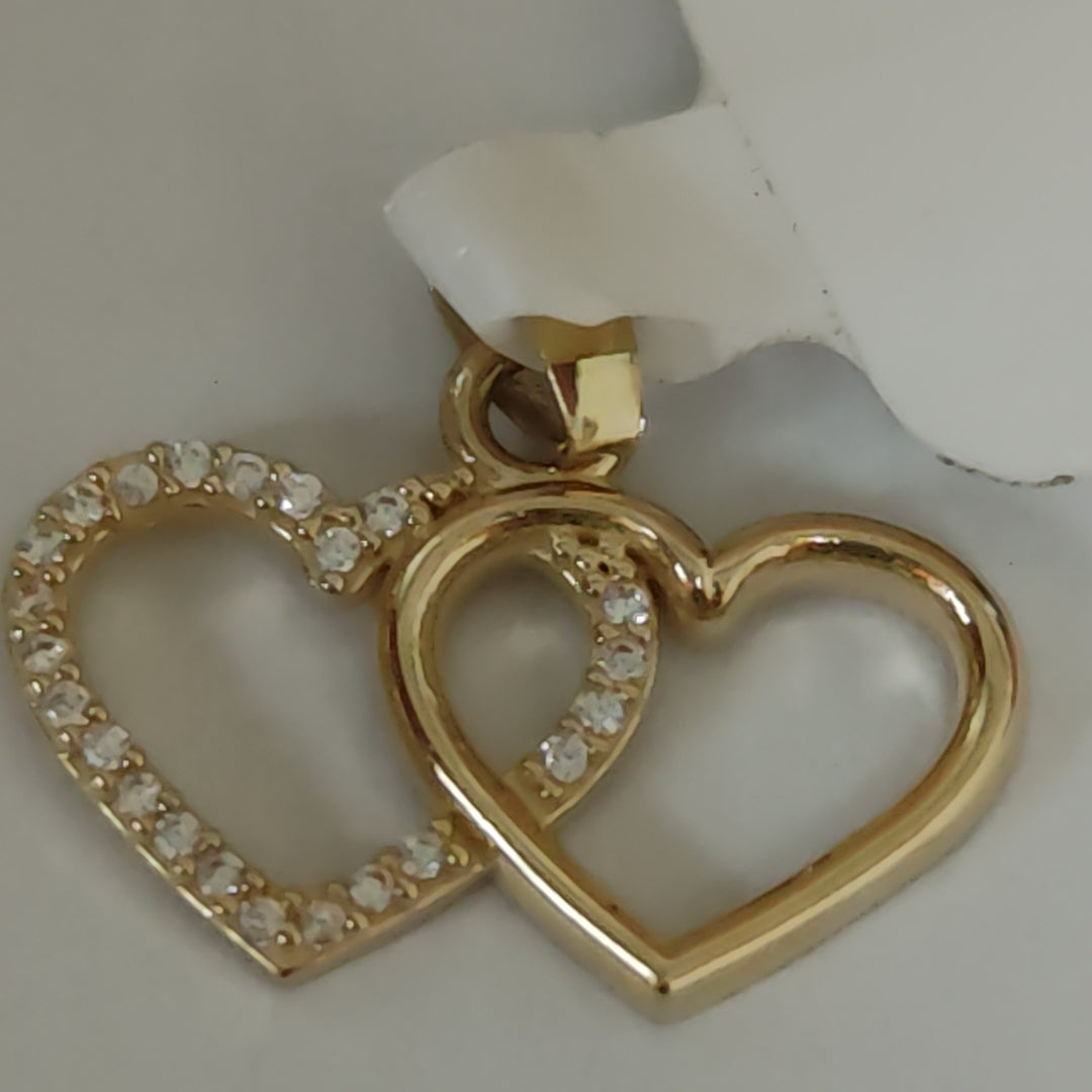 DIJE TEJIDO DOS CORAZONES CON CIRCONIAS 14K 1.4 GR (NUEVO)