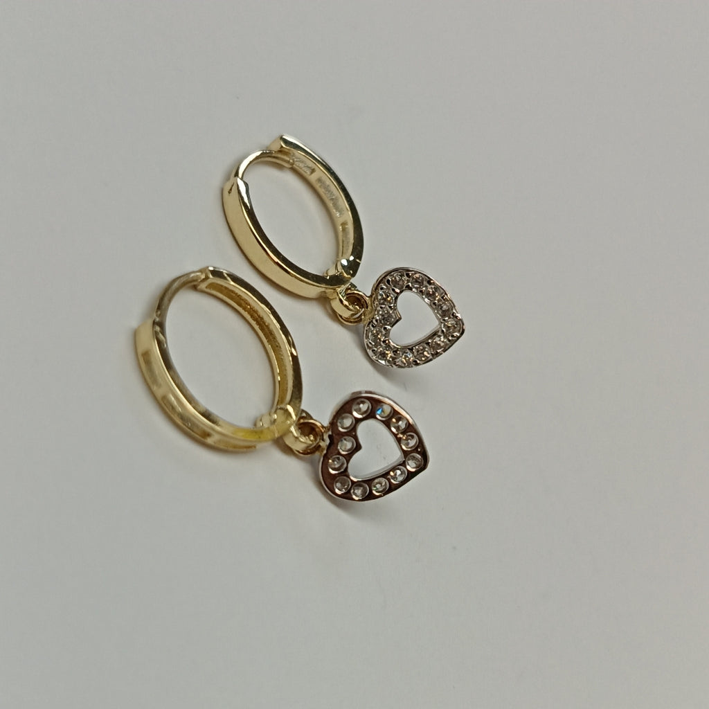 ARETES HUGGIES CON DIJE CORAZON Y CIRCONIAS 14K 2.2 GR (NUEVO)