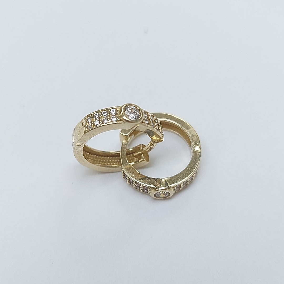 ARETES ARRACADAS C CIRCONIAS 10K 2.6 GR (NUEVO)