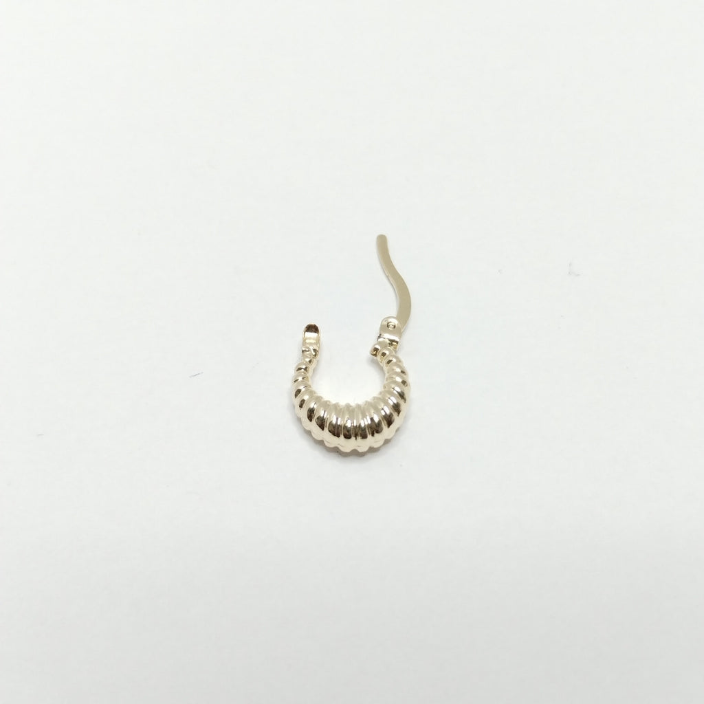 ARETES ARRACADA ESTRIADAS 14K 1.1 GR (NUEVO)