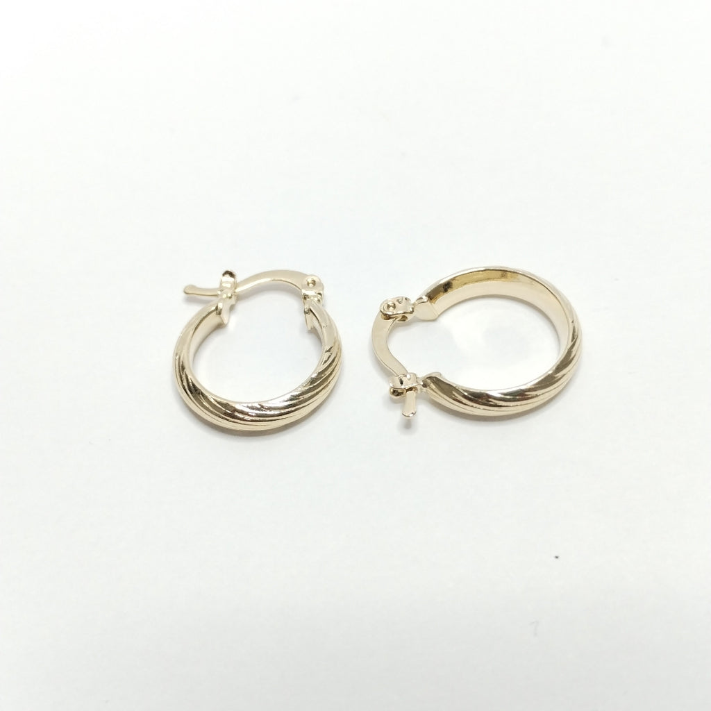 ARETES ARRACADA ASTRIADA 14K 1.7 GR (NUEVO)