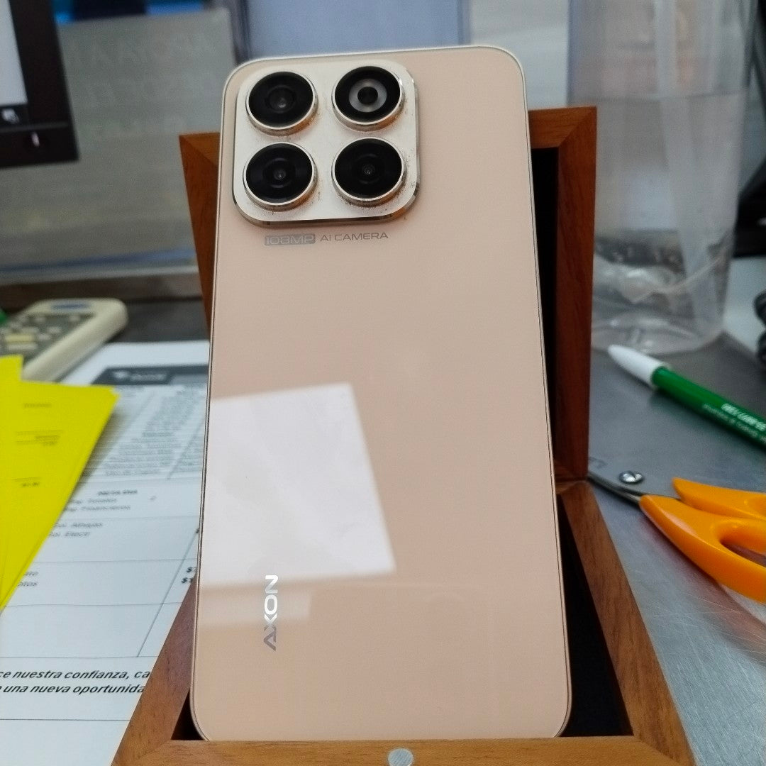 CELULAR ZTE AXON 70 Z2459 256 GB 6 GB RAM (SEMINUEVO)