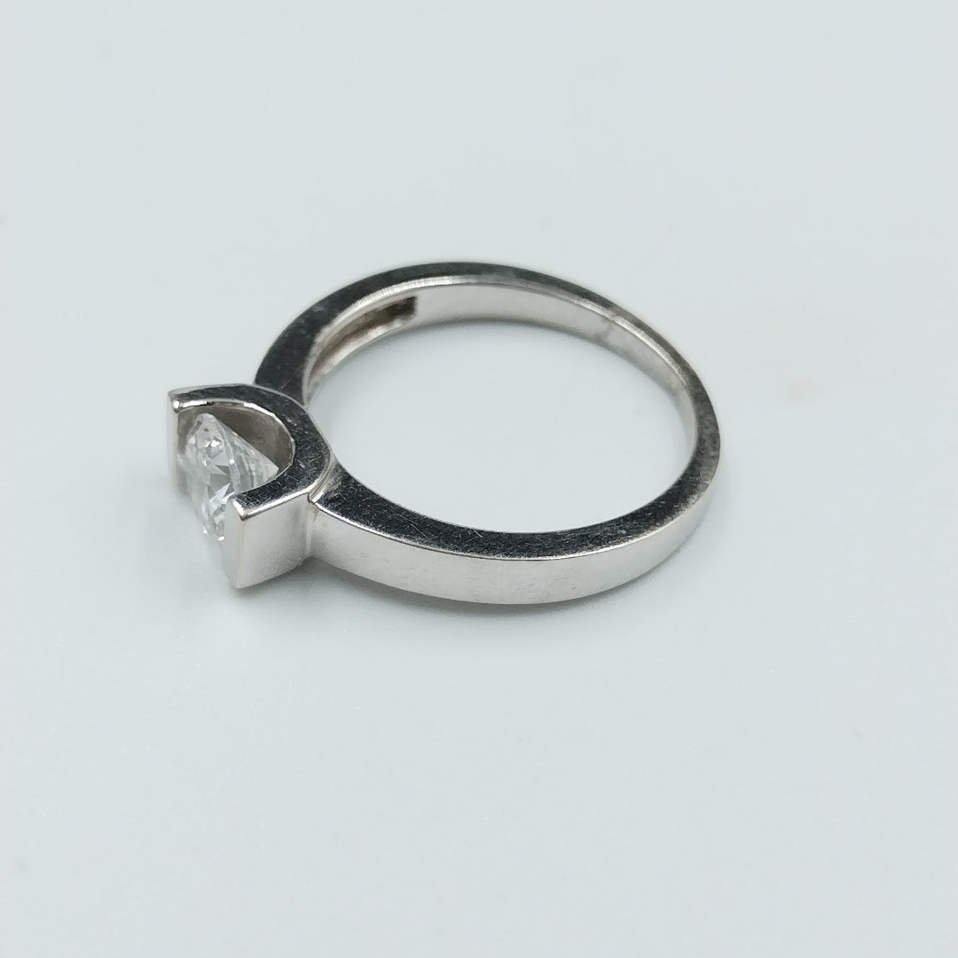 ANILLITO ORO, ORO BLANCO 14 K 3.3 GRMS (SEMINUEVO)