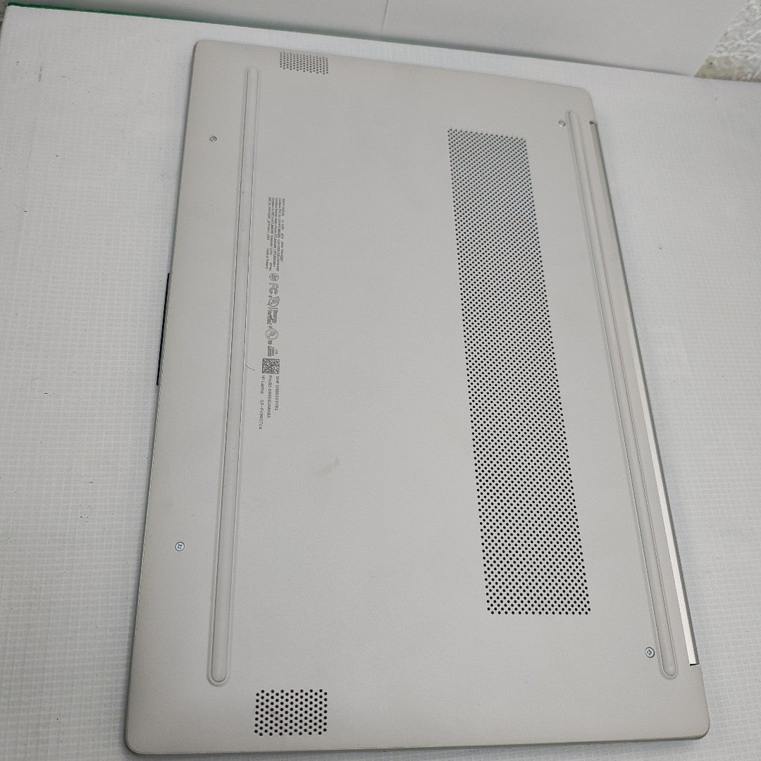 LAPTOP HP 15-FC0027CA (2023) 512 GB SSD 16 GB RAM (SEMINUEVO)
