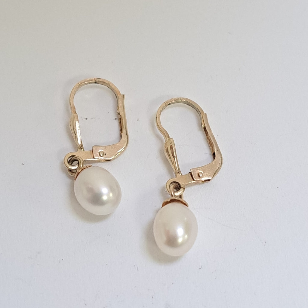 ARETES C PERLAS SINTETICAS 10K 1.8 GR (NUEVO)